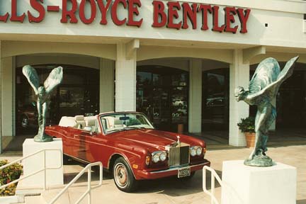 Rolls Royce Bentley statue