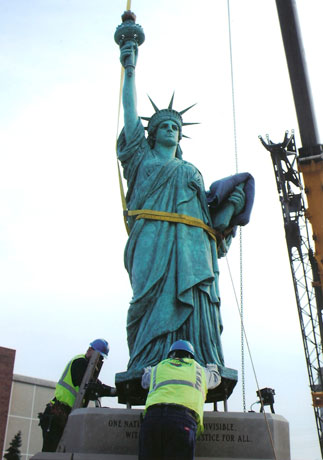 statue of liberty sculpture