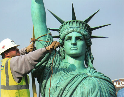 bronze Liberty Enlightening the World statue